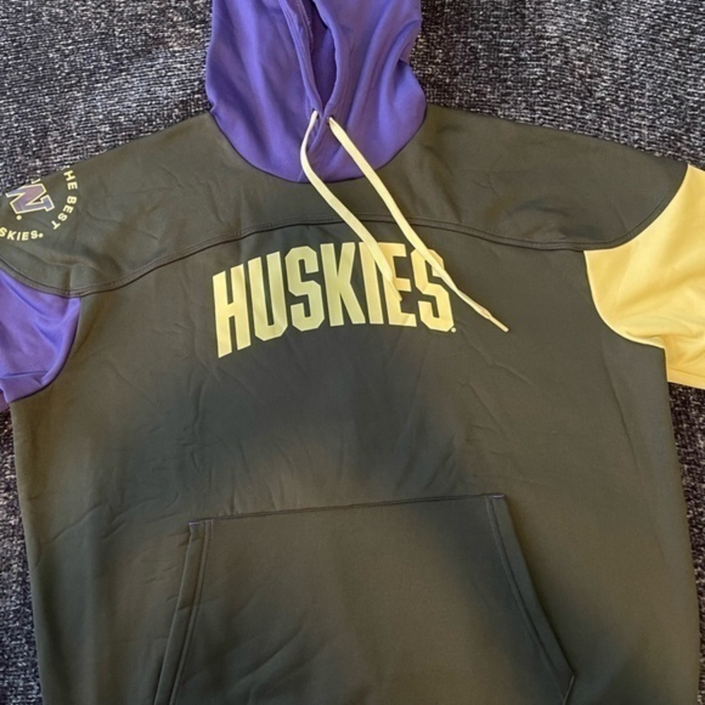 Adidas Washington Huskies hoodie